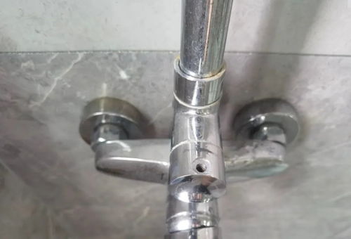 花洒圆管及阀芯拆卸步骤详解